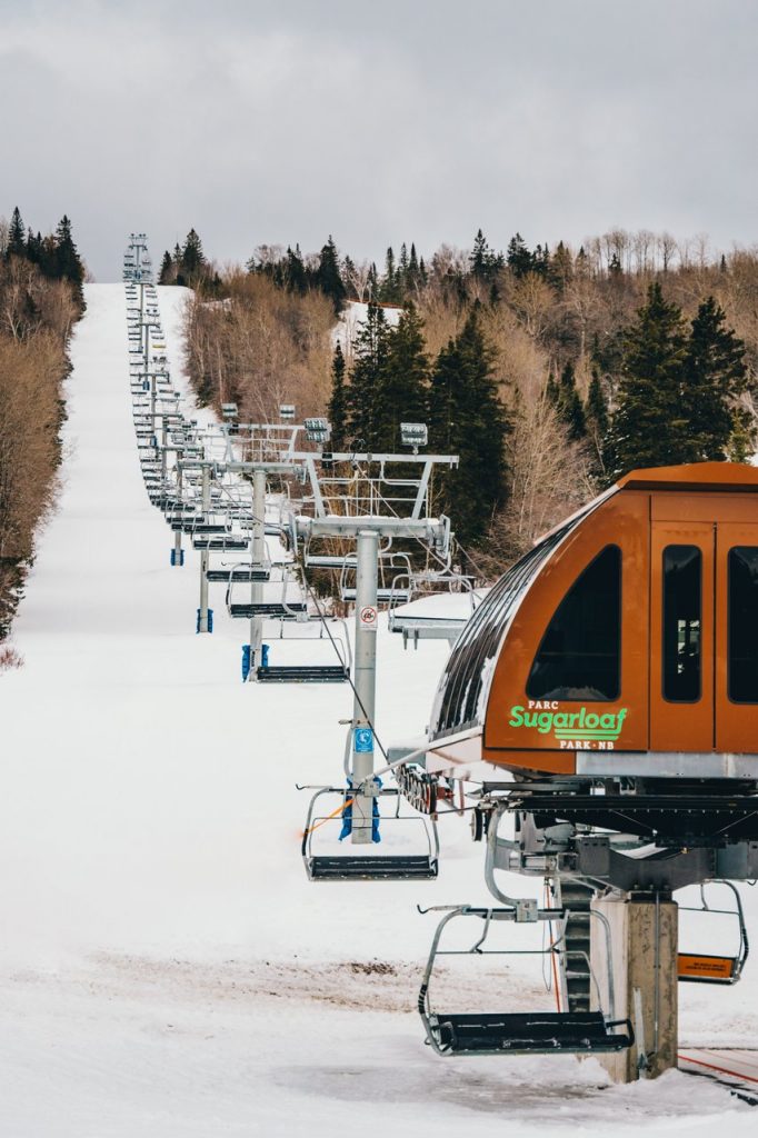 the chairlift at sugarloaf park during winter